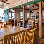 Pioneer Inn