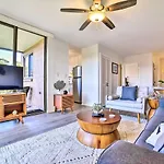 Lahaina Condo With Balcony Walk To Beaches