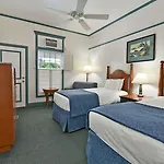 Pioneer Inn