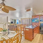 Stunning 1 Bedroom With Ocean And Island Views ~ Sleeps 4 ~ Royal Kahana 514