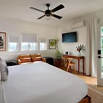 The Historic Wailuku Inn Maui