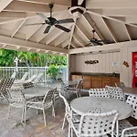 Central Kihei Gem! 3-Min Walk To The Beach & Shops