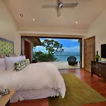 Suite Kahana Villa Resort