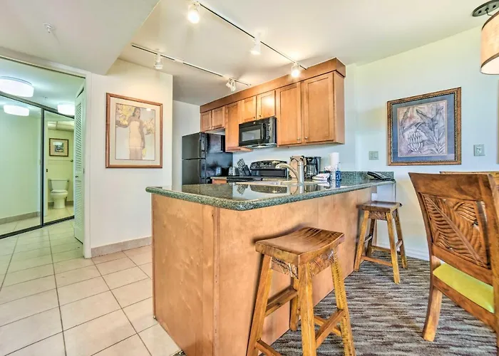 Cute Beachfront Condo With Lanai And Resort Pools