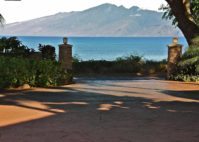 Maui Beach House B & B