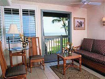 Days By Wyndham Maui Oceanfront Hotel