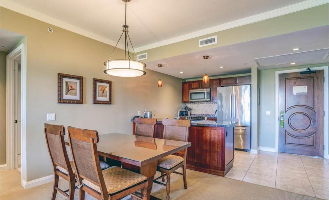 2 Bedroom Ocean View Luxury With Extra Large Balcony *