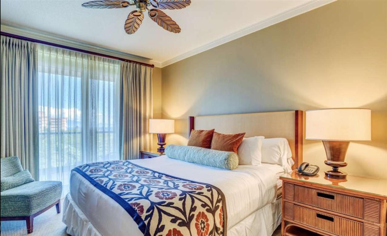 2 Bedroom Ocean View Luxury With Extra Large Balcony *