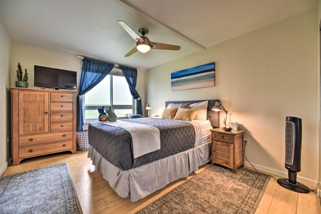 Comfy Tropical With Pool - Walk To Beach! Apartment