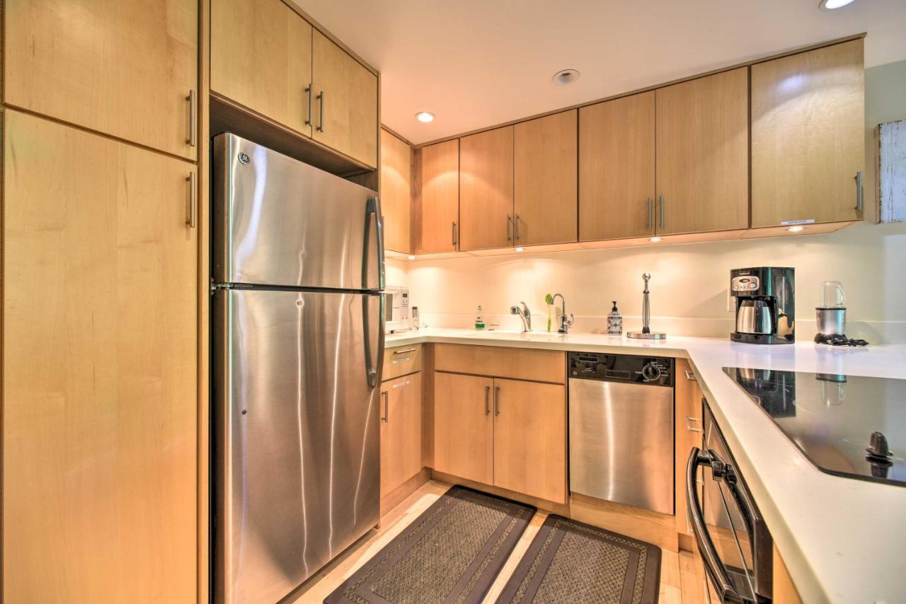 Comfy Tropical With Pool - Walk To Beach! Apartment Kahana