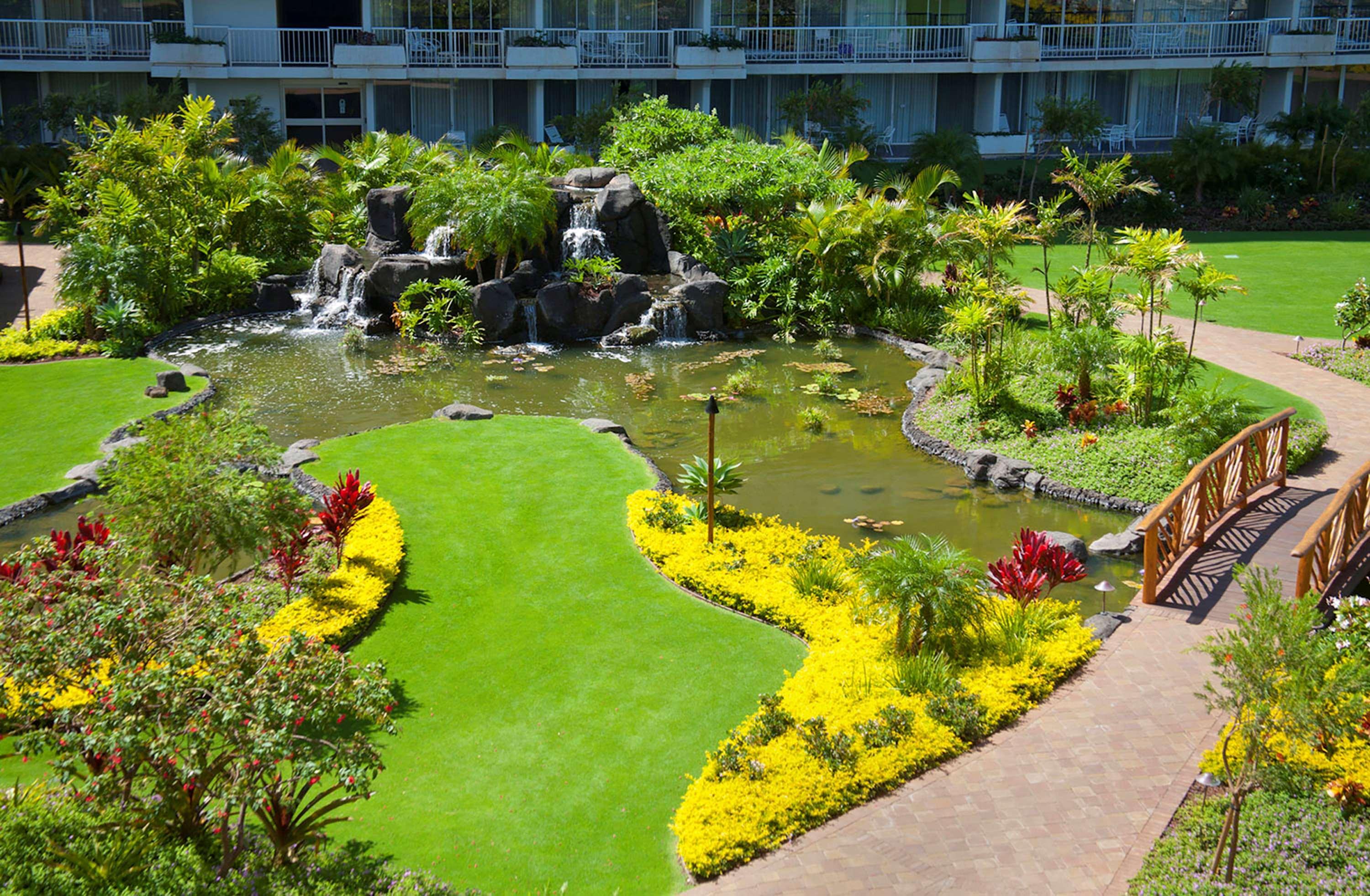 Aparthotel Aston At The Whaler On Kaanapali 5*