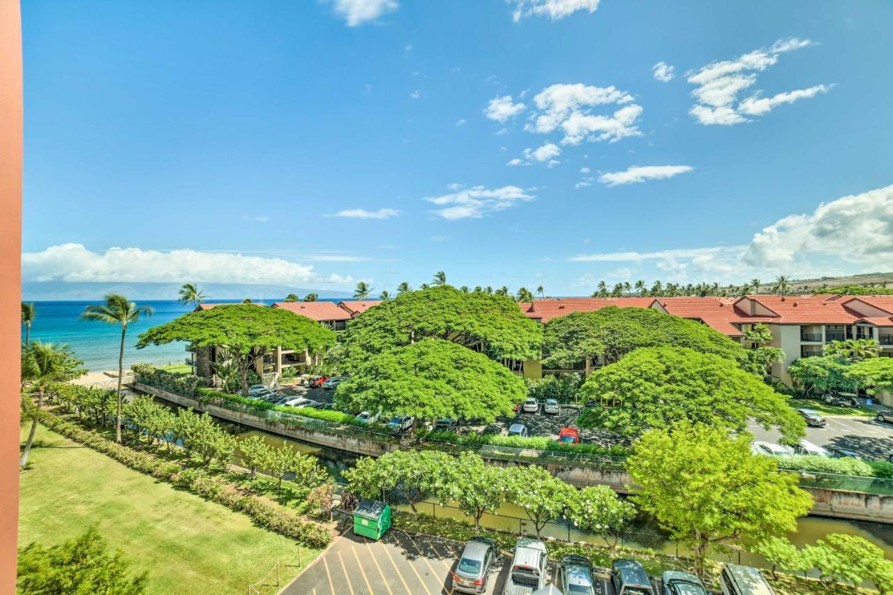 Cute Beachfront With Lanai And Pools Apartment Kahana
