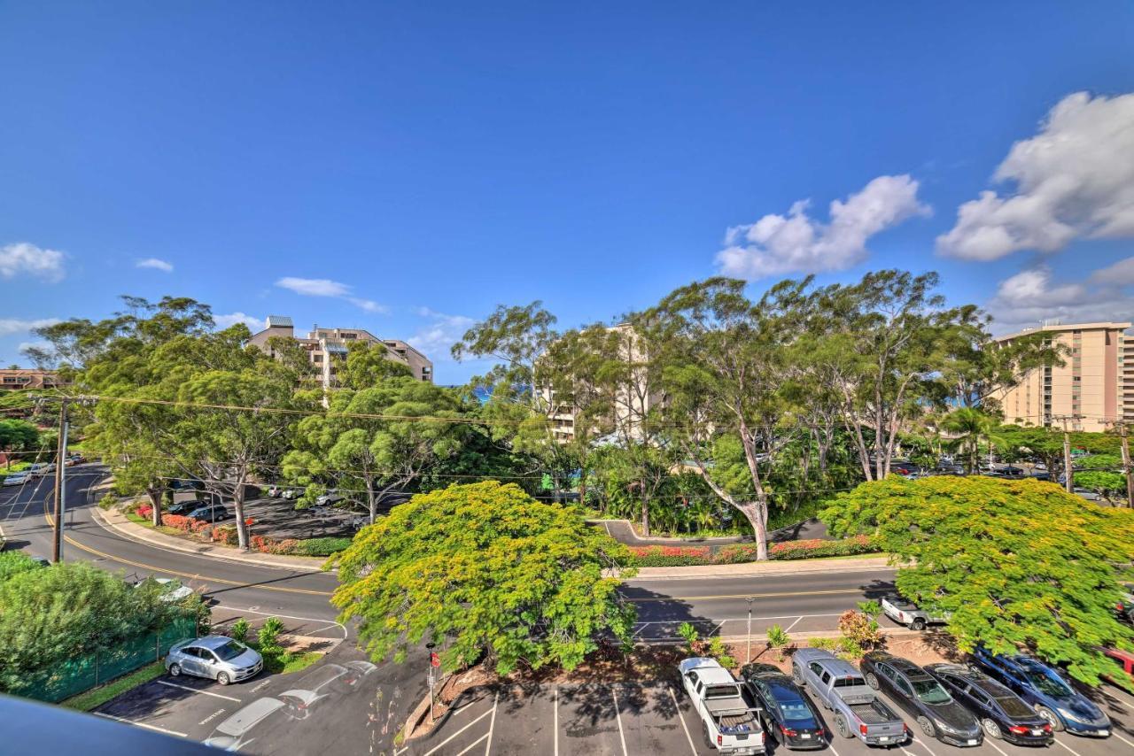 Lahaina With Balcony Walk To Beaches Kahana