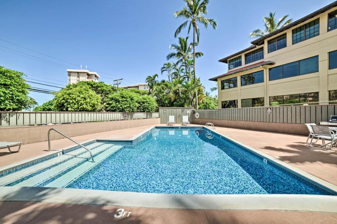 Lahaina With Balcony Walk To Beaches