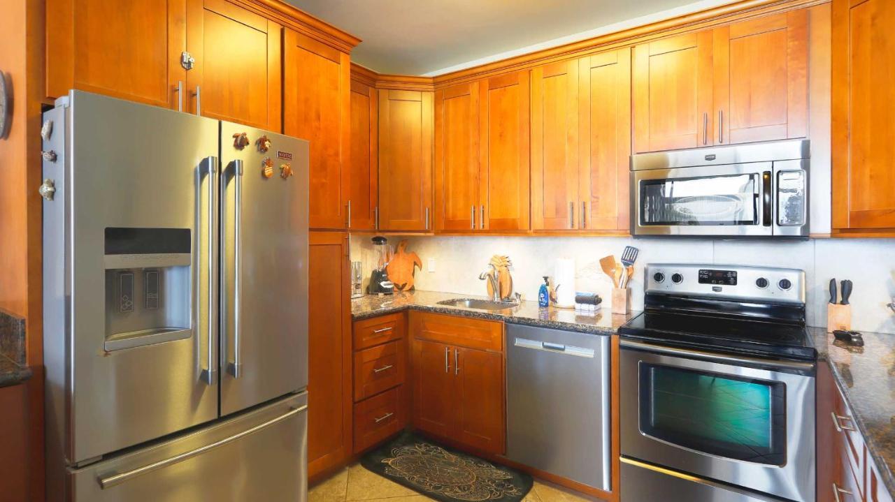 Maui Westside Presents: Hale Mahina B302 - 1bed/1bath Turtle Condo! Aparthotel Lahaina