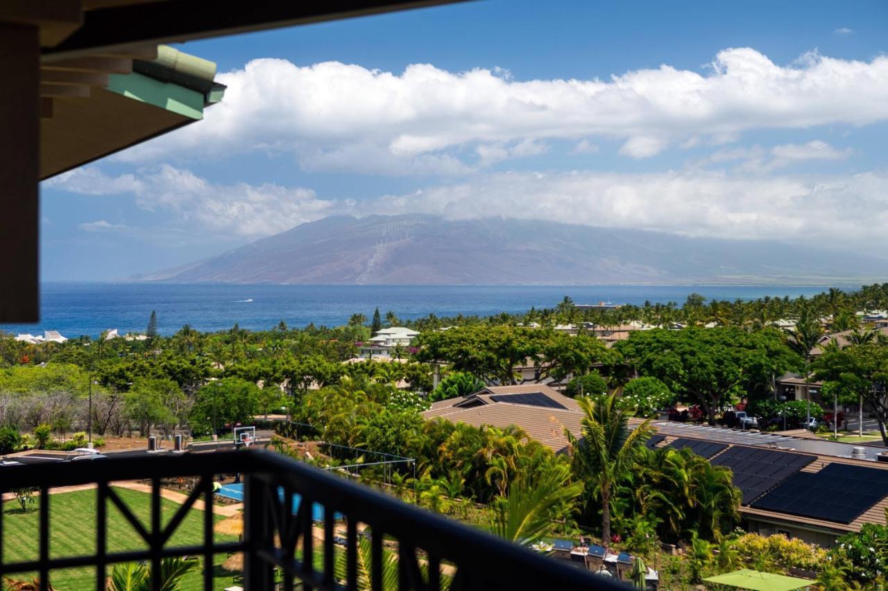 By Marriott Maui
