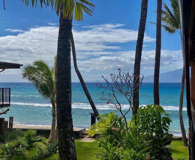 Oceanfront With Aircon-hear The Waves-amazing Views-wifi Apartment *