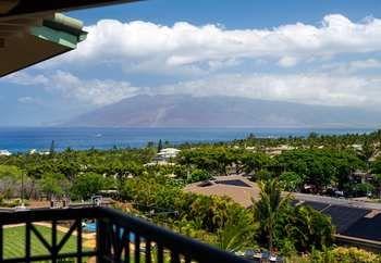 By Marriott Maui Hotel 3*
