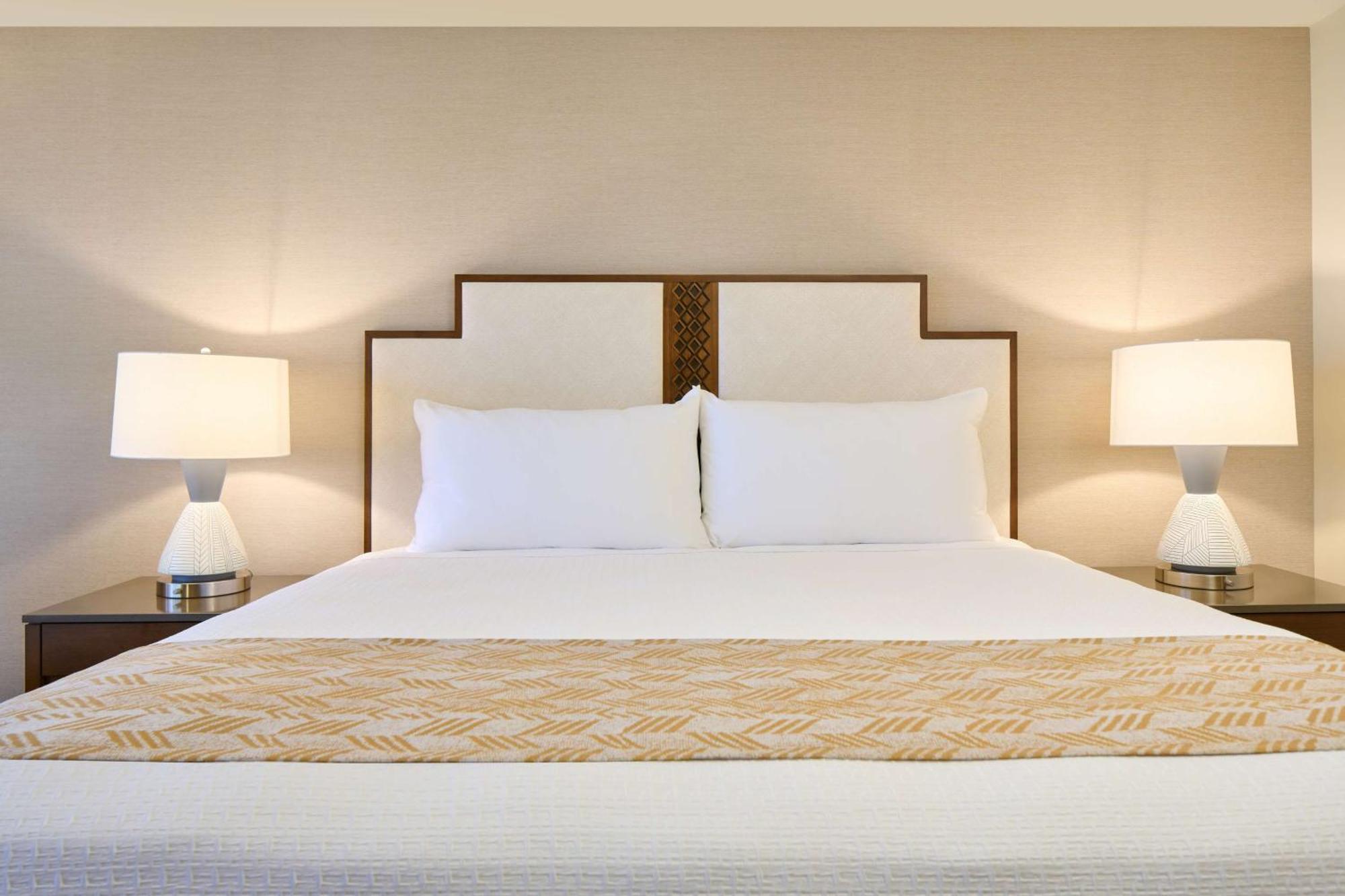 Outrigger Kaʻanapali Resort 3*