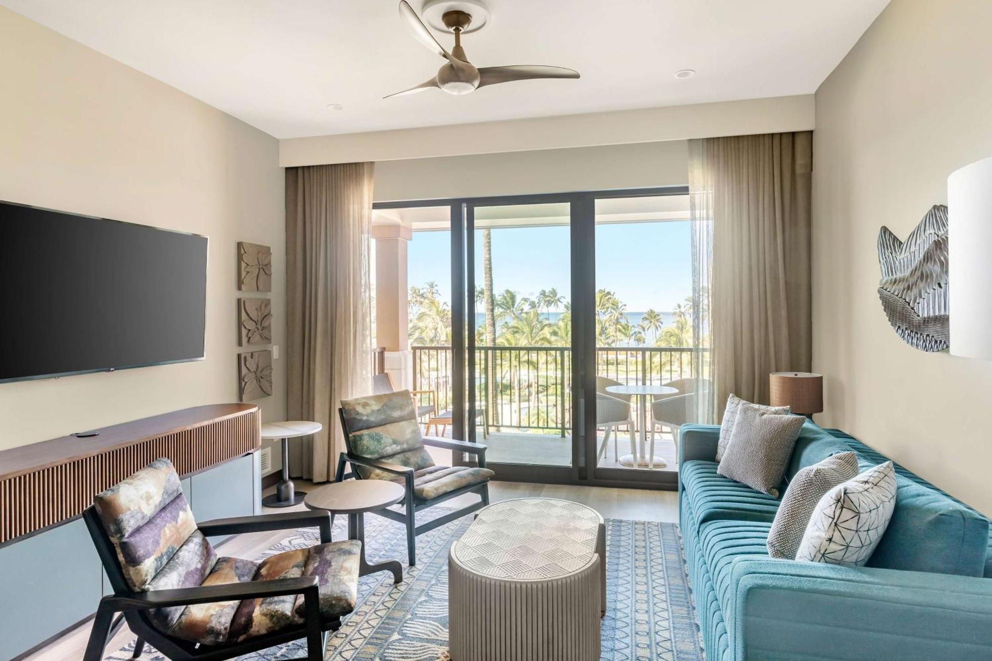 Hilton Grand Vacations Club Maui Bay Hotel 3*