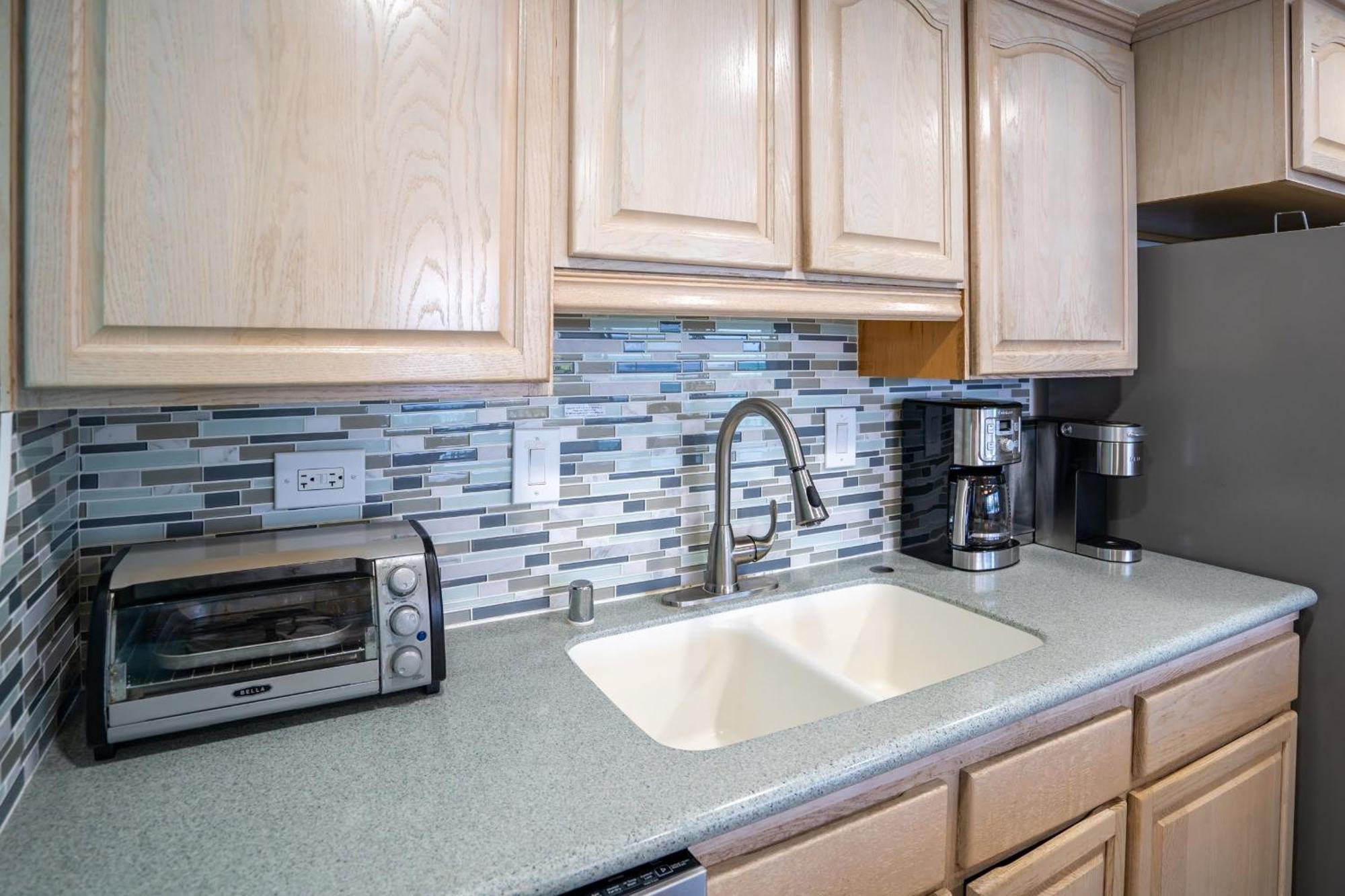 Apartment Reef By Coldwell Banker Island Vacations *