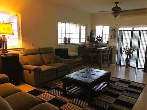 Robbins Estate Wailuku