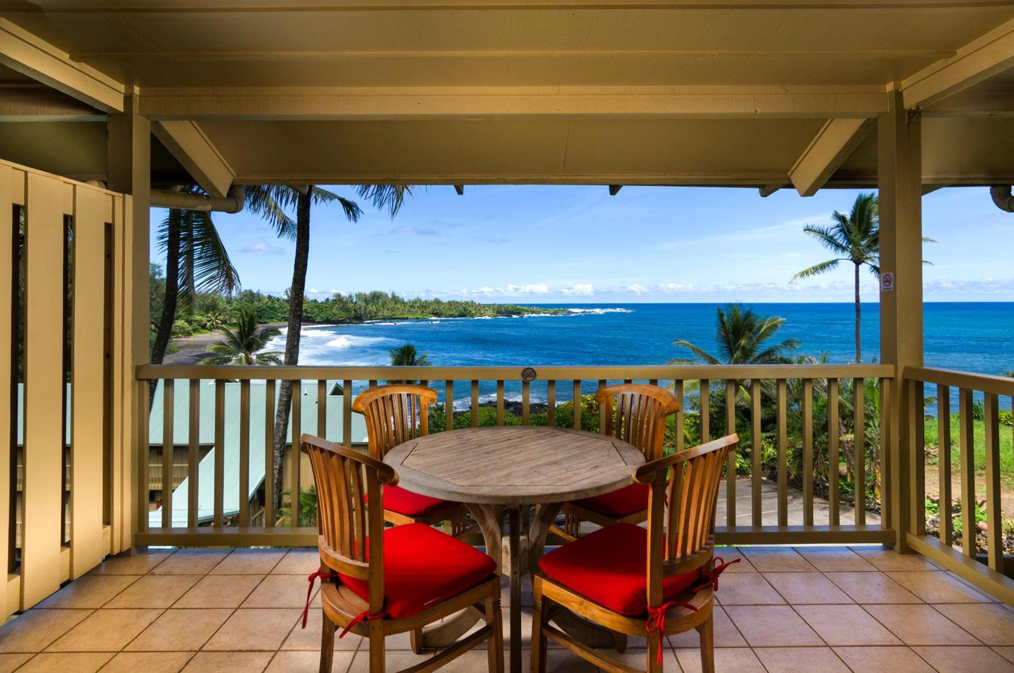 Kai Maui - #202 Alau Upper Floor Lofted Apartment Hana