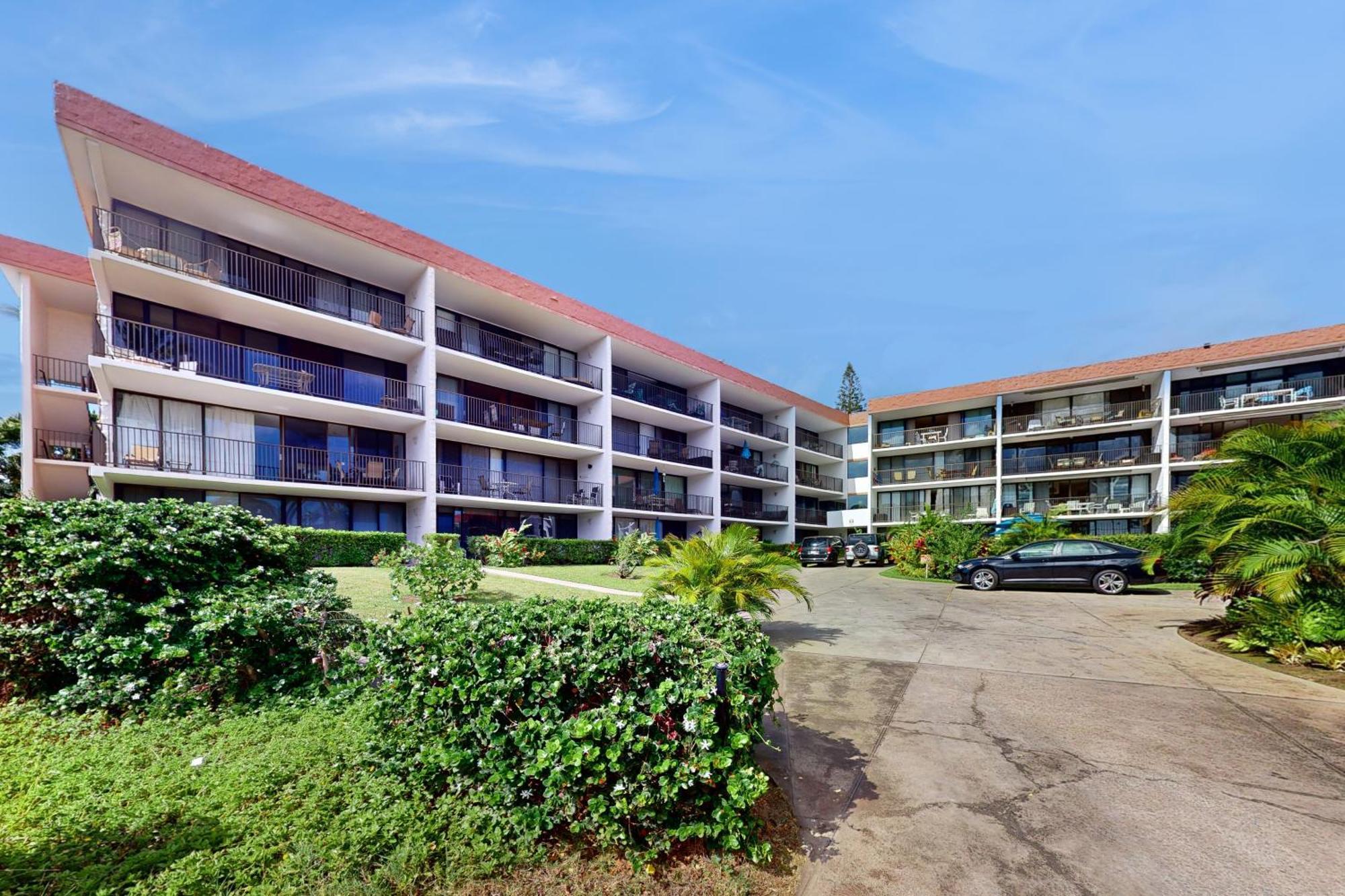 Maui Parkshore 110 *