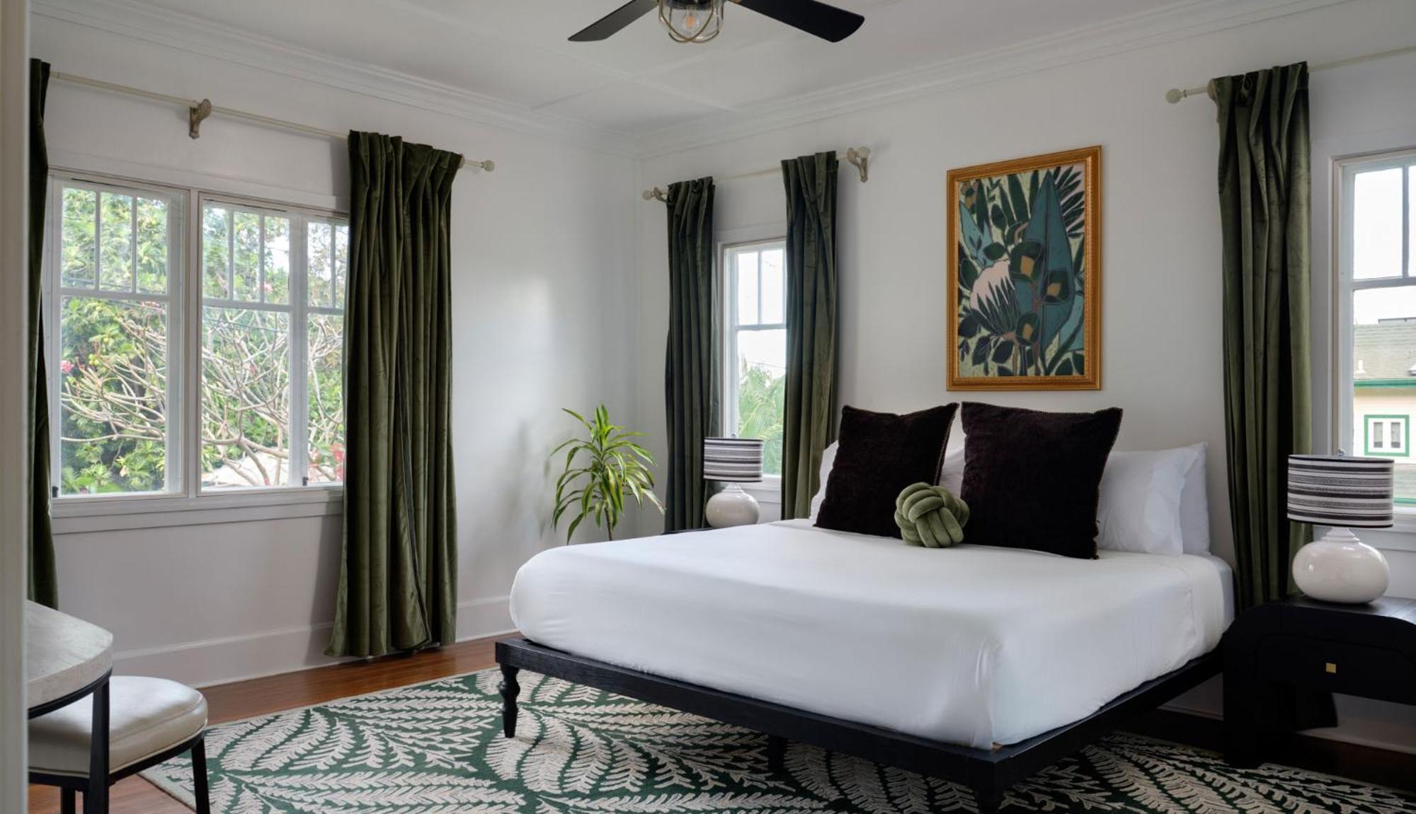 The Historic Maui 3* Wailuku