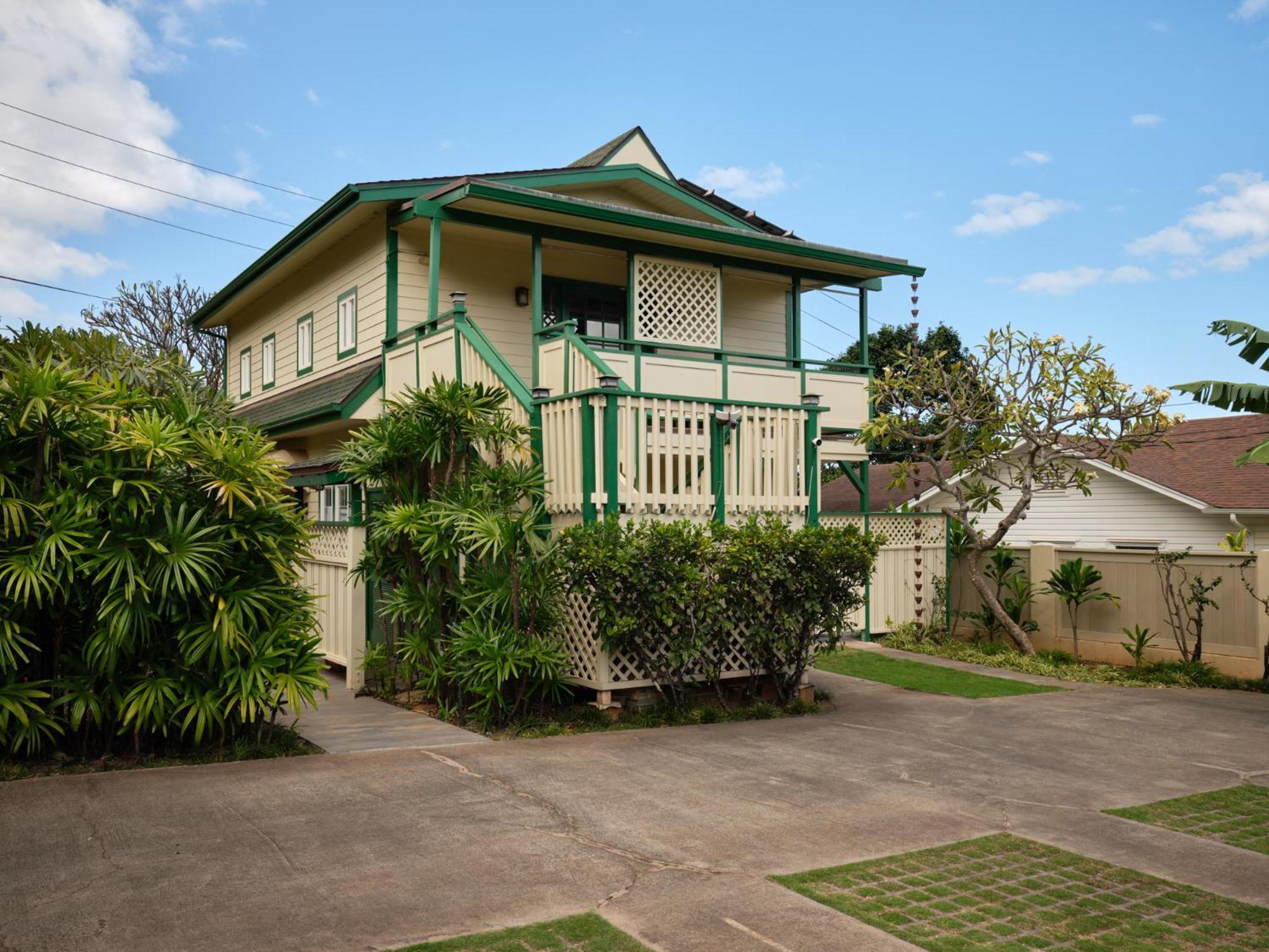 The Historic Maui 3*