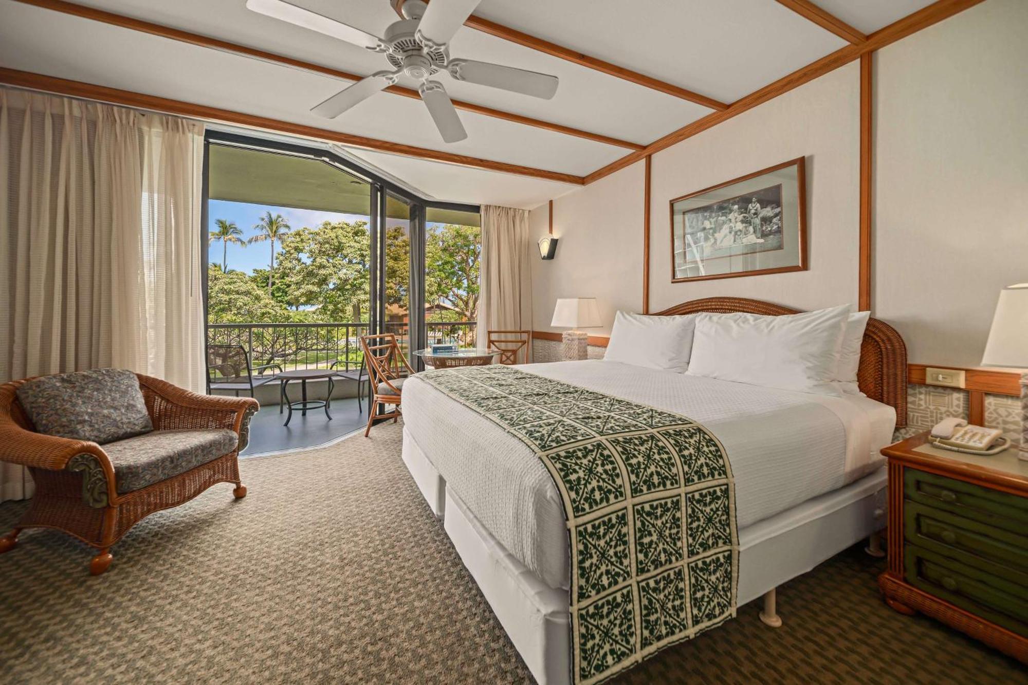 Outrigger Kaʻanapali Resort 3*