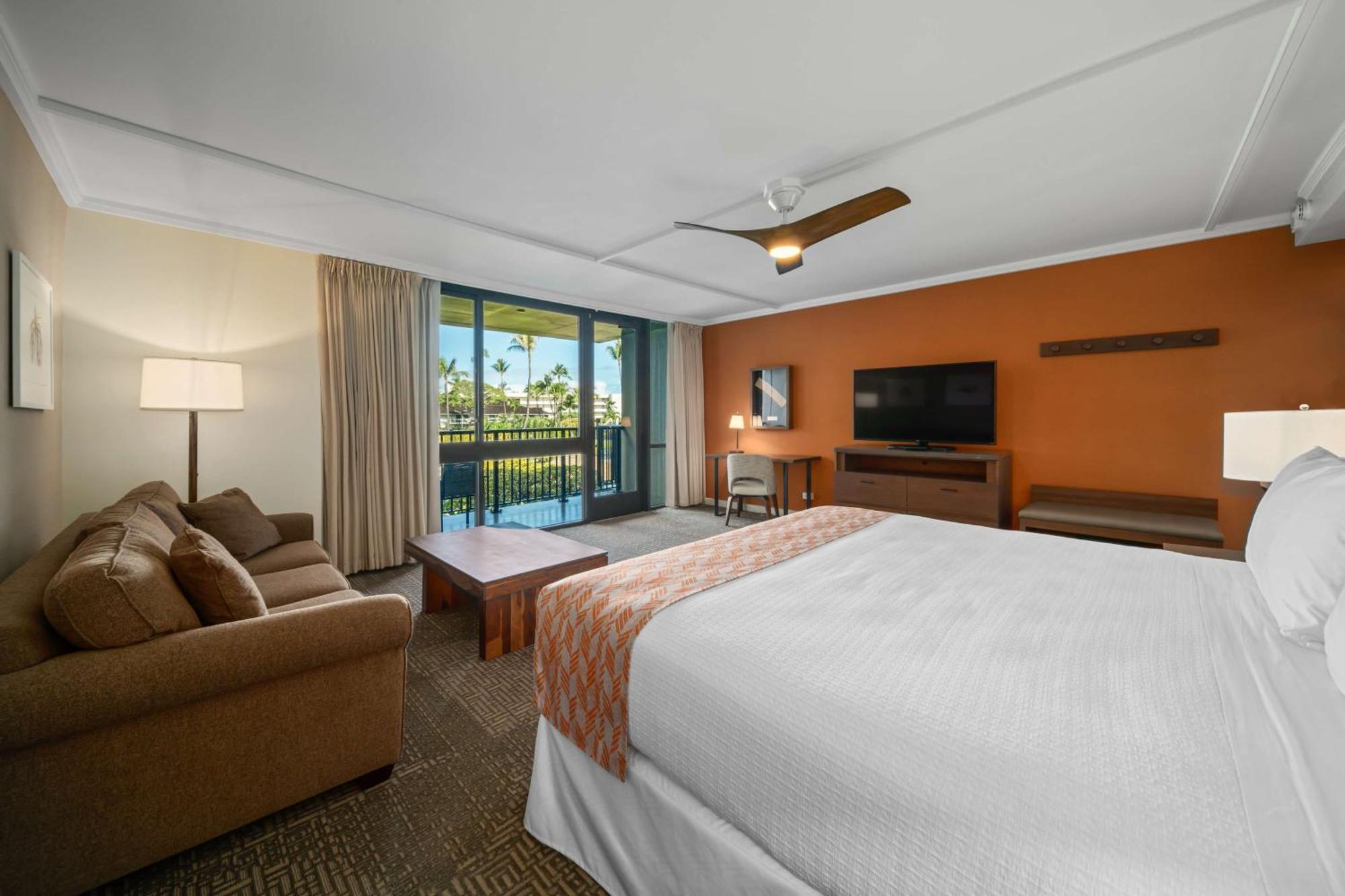 Outrigger Kaʻanapali Resort Kaanapali