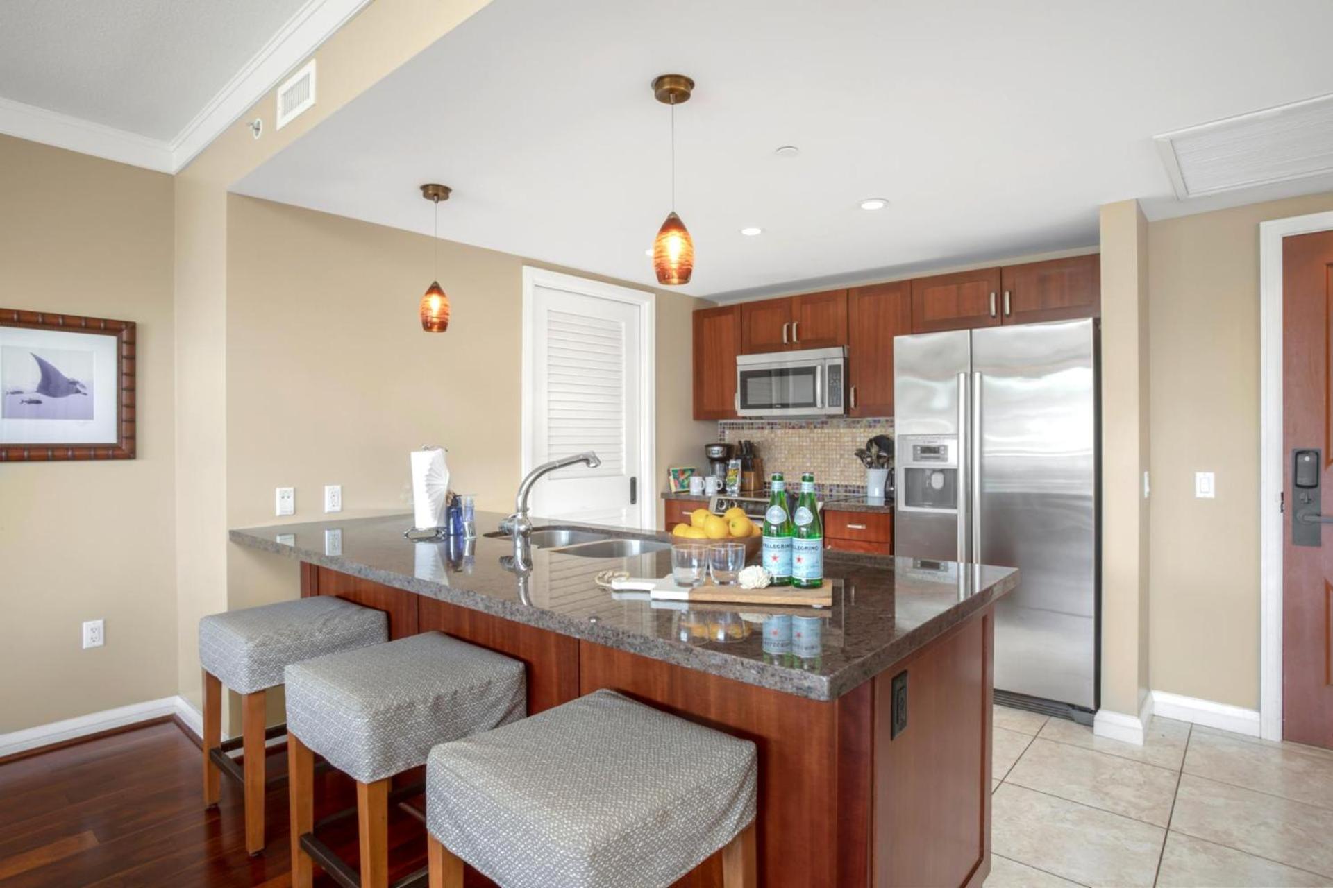 Kbm Free Car Honua Kai Hokulani Ocean View 2bedroom Hkh-648 Spectacular Xl Lanai Ocean Views Apartment *