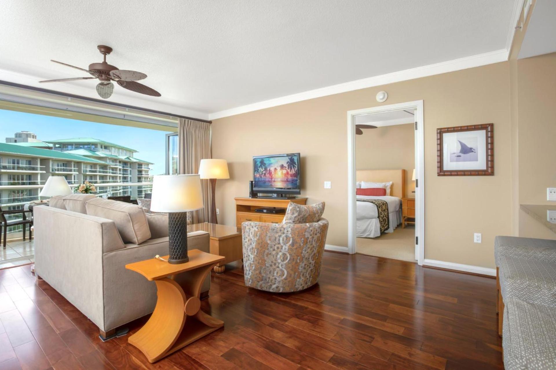Kbm Free Car Honua Kai Hokulani Ocean View 2bedroom Hkh-648 Spectacular Xl Lanai Ocean Views Apartment Kaanapali