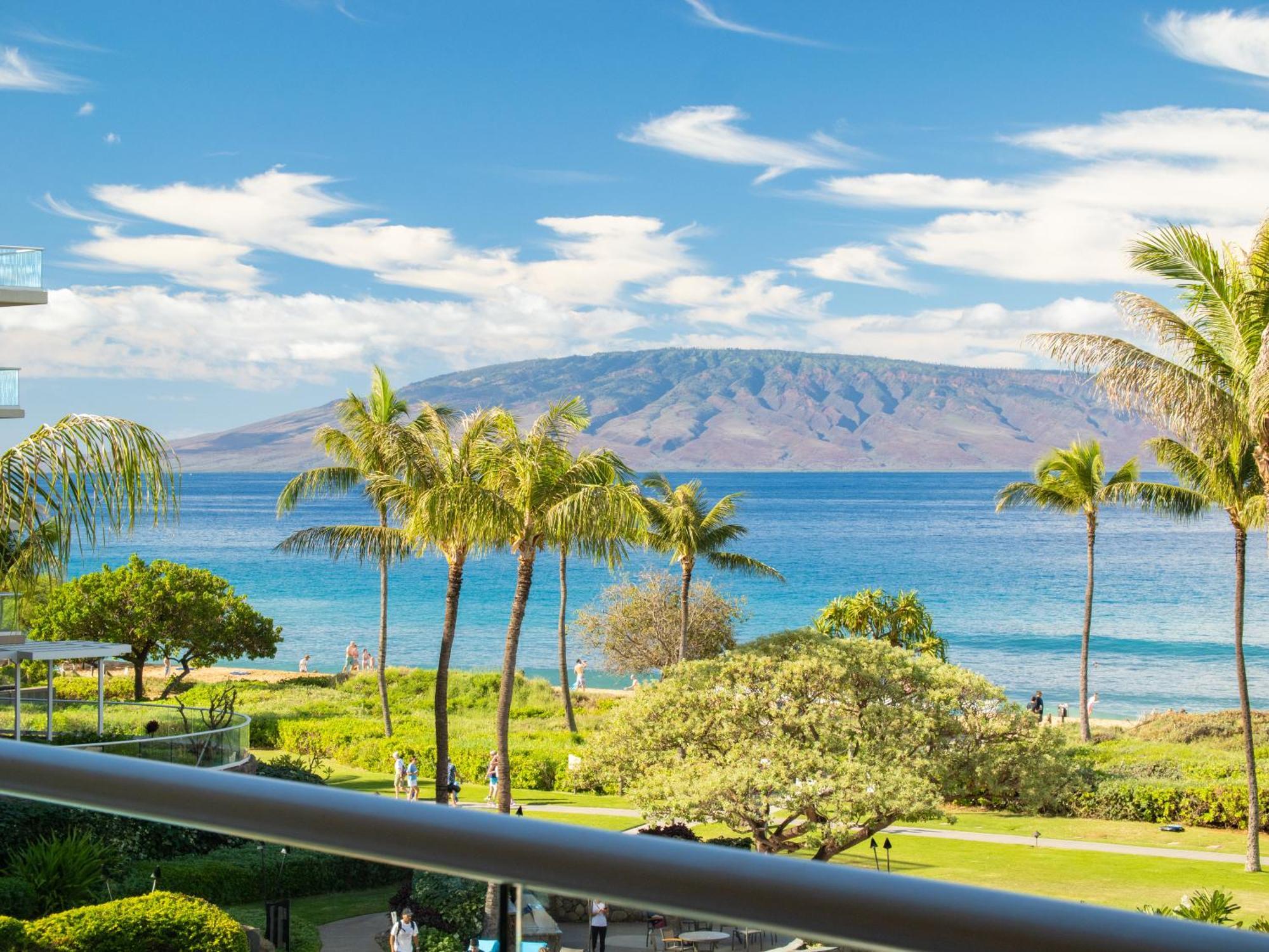Holiday home Oceanfront Views Above Dukes - Wrap Around Lanai - Outdoor Kitchen Honua Kai H351 Lahaina