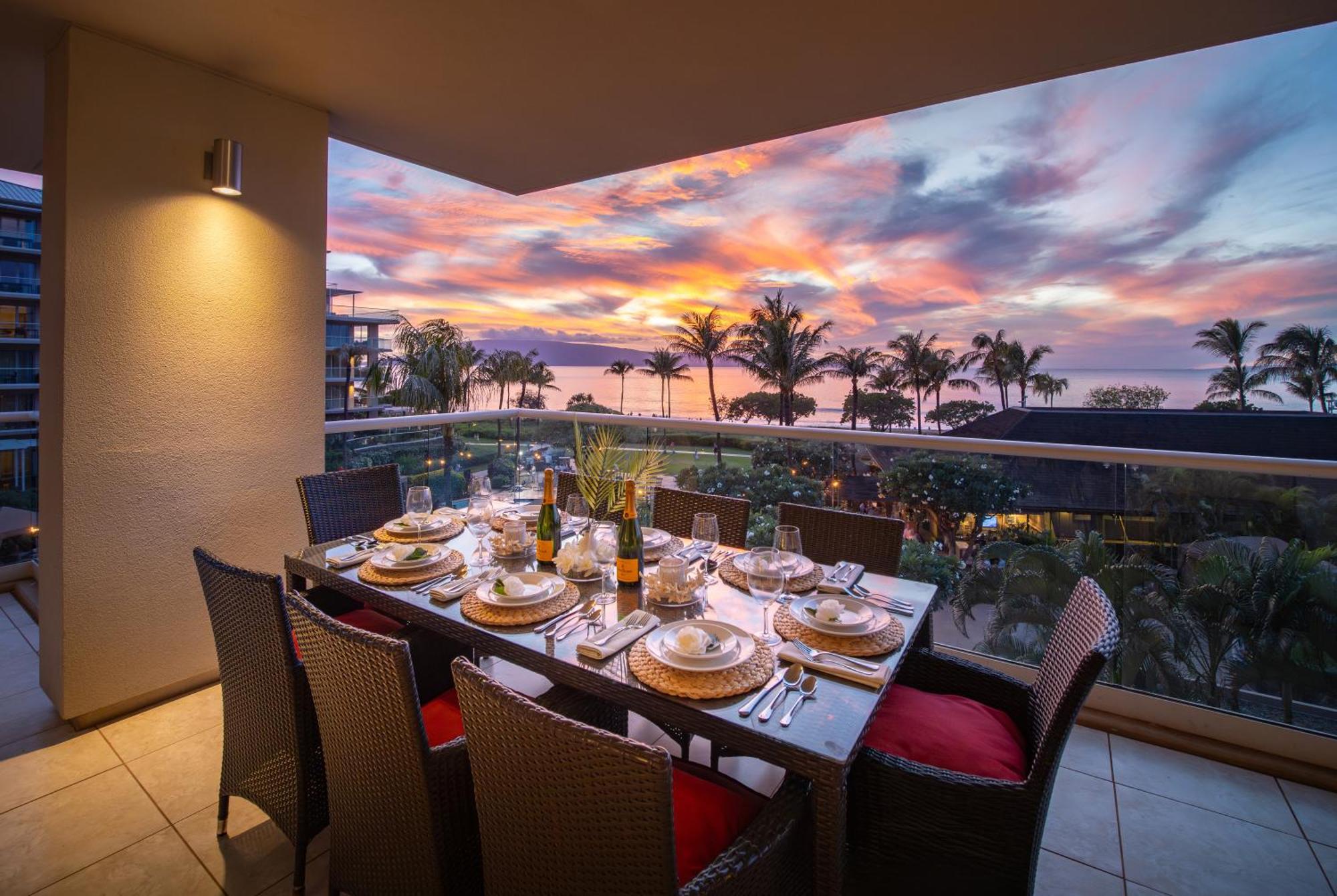 Oceanfront Views Above Dukes - Wrap Around Lanai - Outdoor Kitchen Honua Kai H351 Holiday home