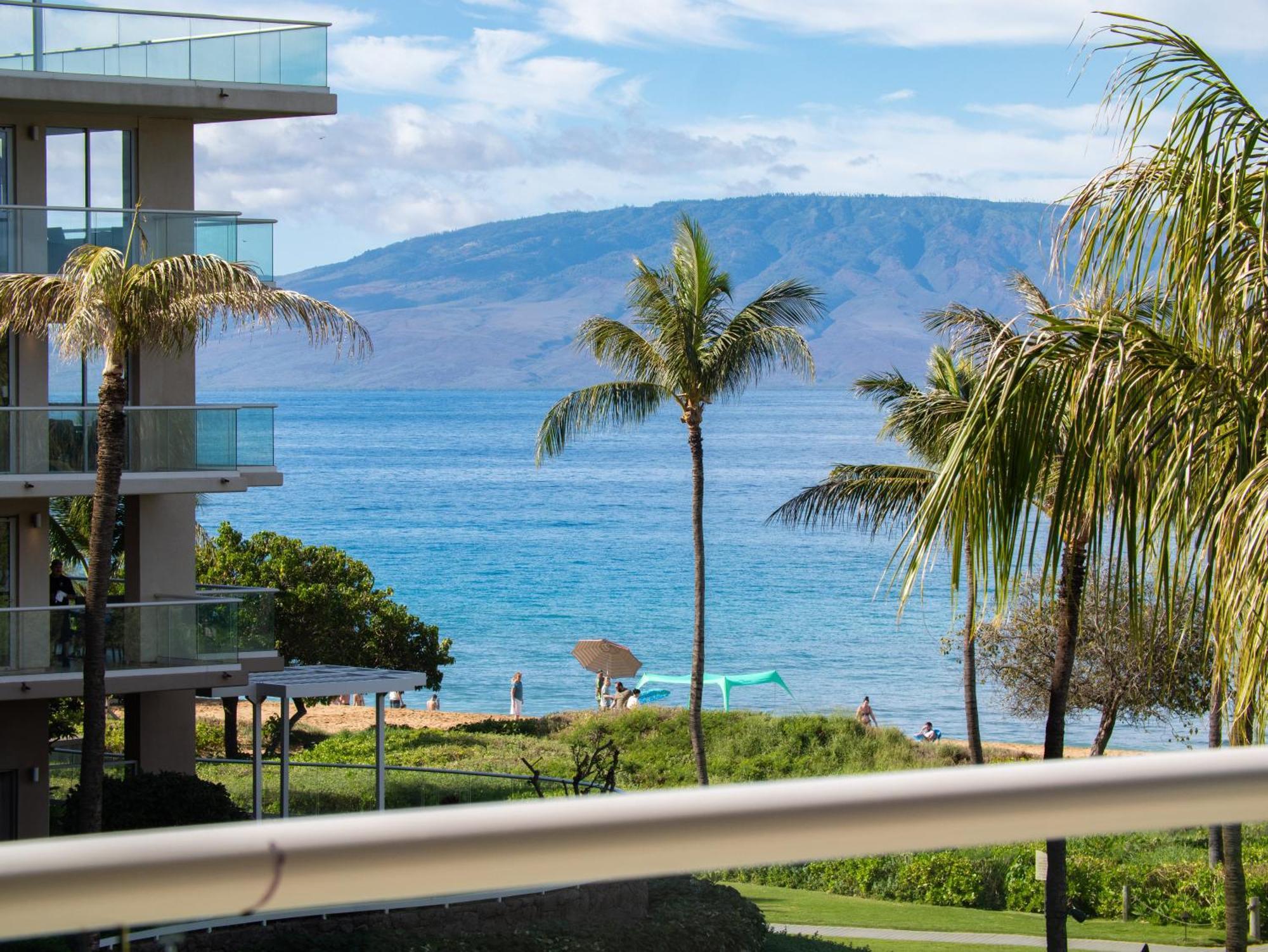 Holiday home Oceanfront Views Above Dukes - Wrap Around Lanai - Outdoor Kitchen Honua Kai H351 *