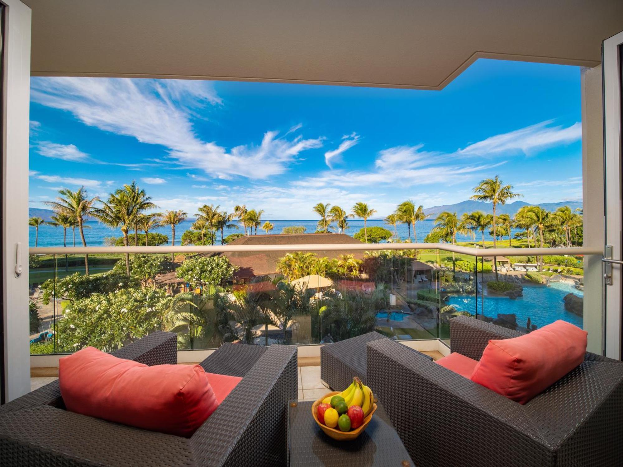 Holiday home Oceanfront Views Above Dukes - Wrap Around Lanai - Outdoor Kitchen Honua Kai H351