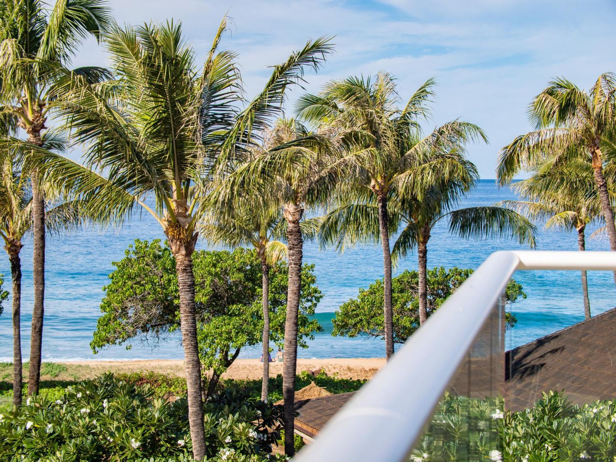 Oceanfront Views Above Dukes - Wrap Around Lanai - Outdoor Kitchen Honua Kai H351