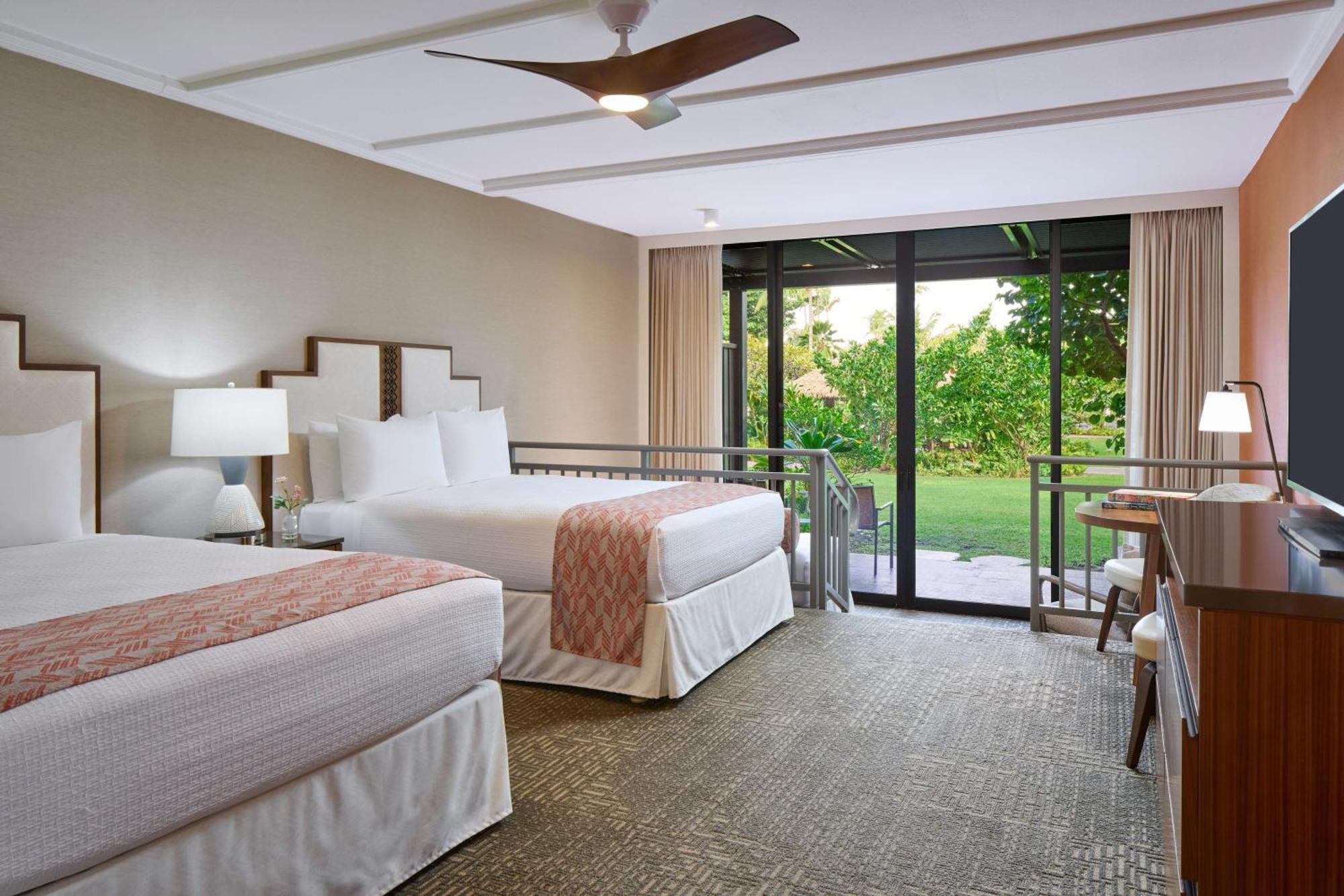 Outrigger Kaʻanapali Resort