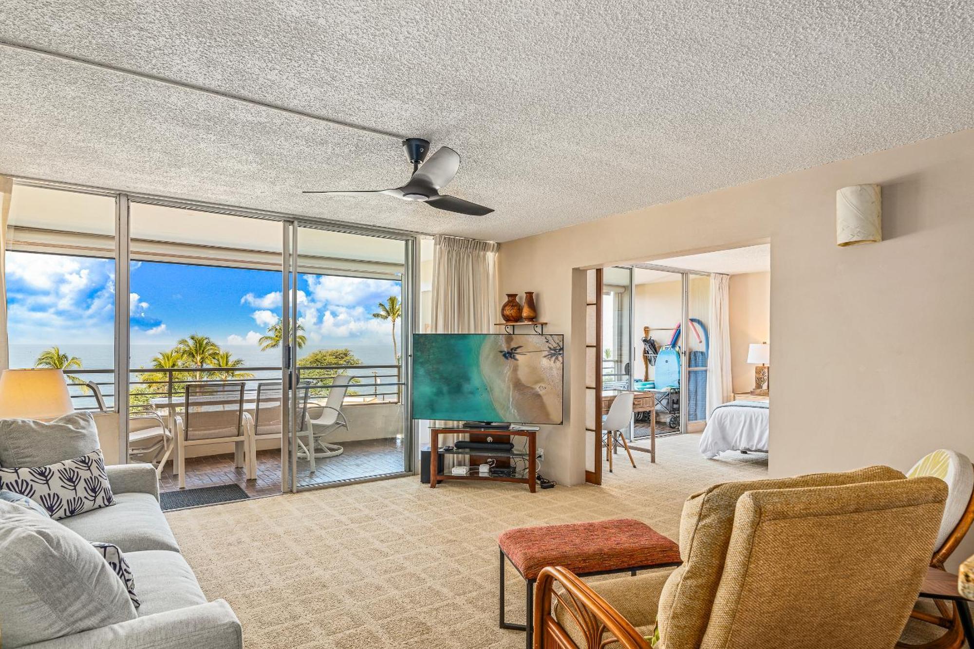 Stunning Ocean View 2 Bedroom Steps From Holiday home *