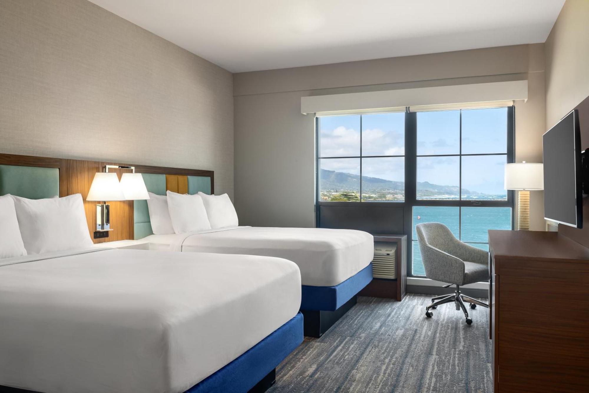 Hampton & Maui North Shore Hotel