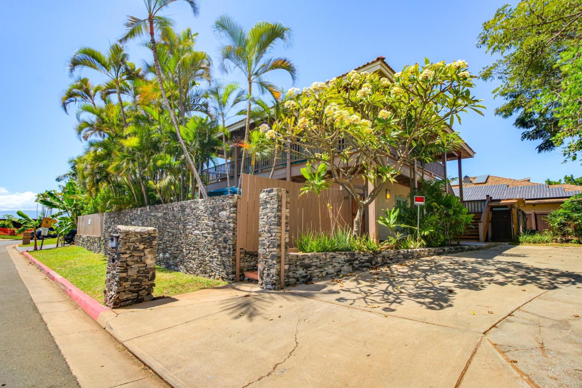 Holiday home Walk To Baby With Private Pool!