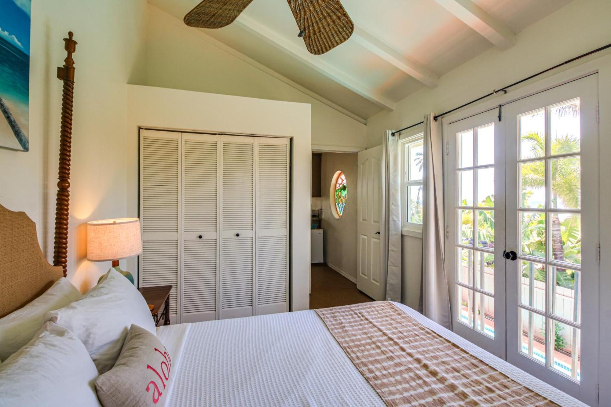 Walk To Baby With Private Pool!