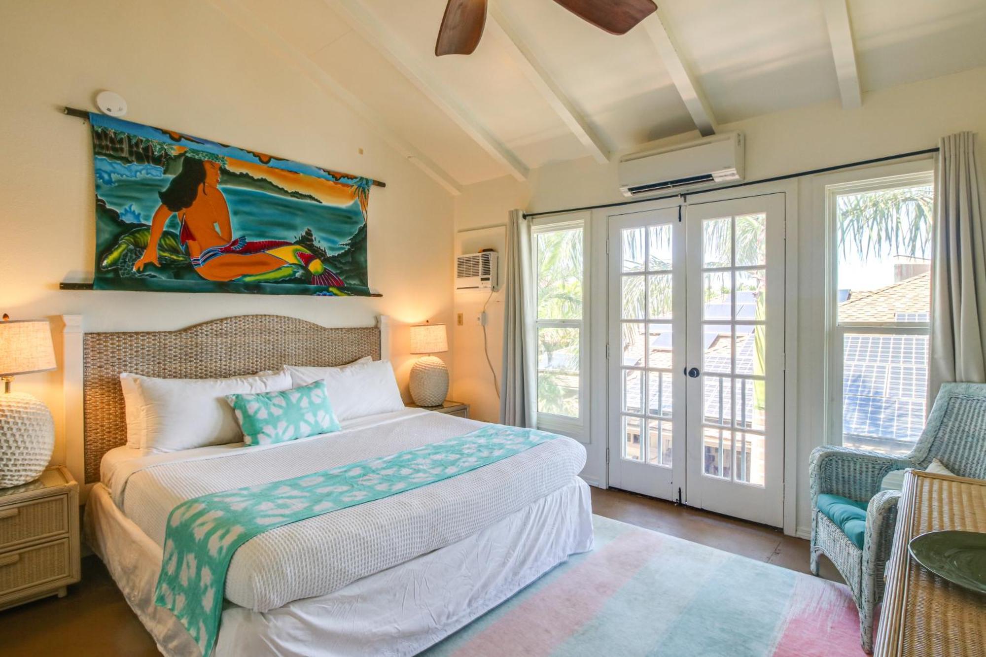 Walk To Baby With Private Pool!