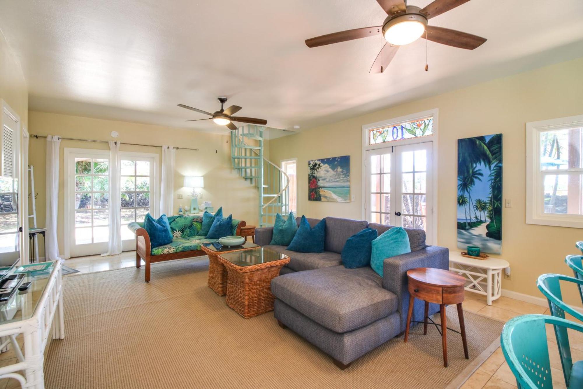 Walk To Baby With Private Pool! Lahaina