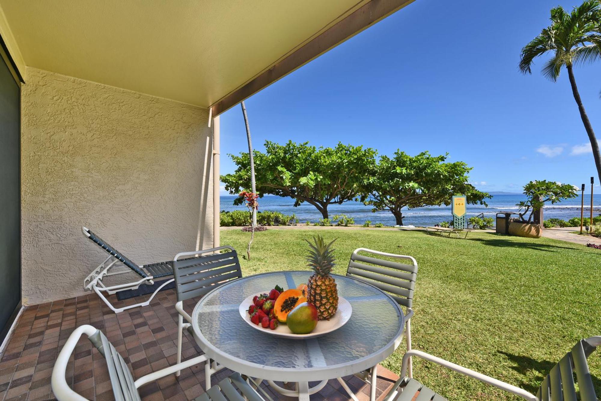 Resort Kaanapali Shores 160 - Sleep Steps Away From The Ocean