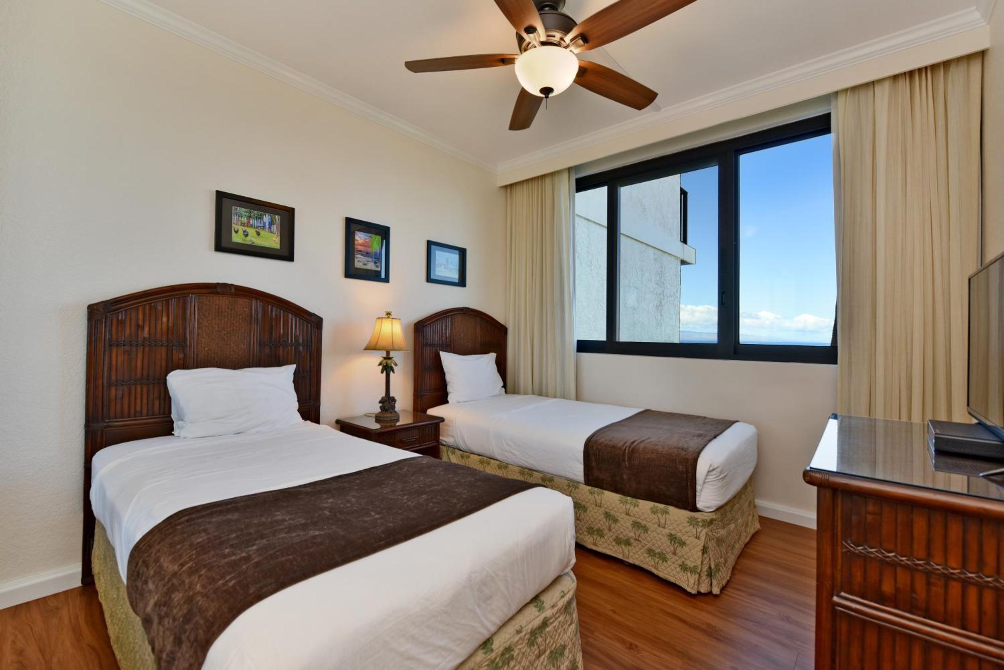 Kaanapali Shores 160 - Sleep Steps Away From The Ocean Resort