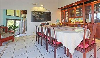 Bed & Breakfast House Of Fountains Lahaina