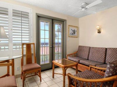 Days By Wyndham Maui Oceanfront Hotel 2*